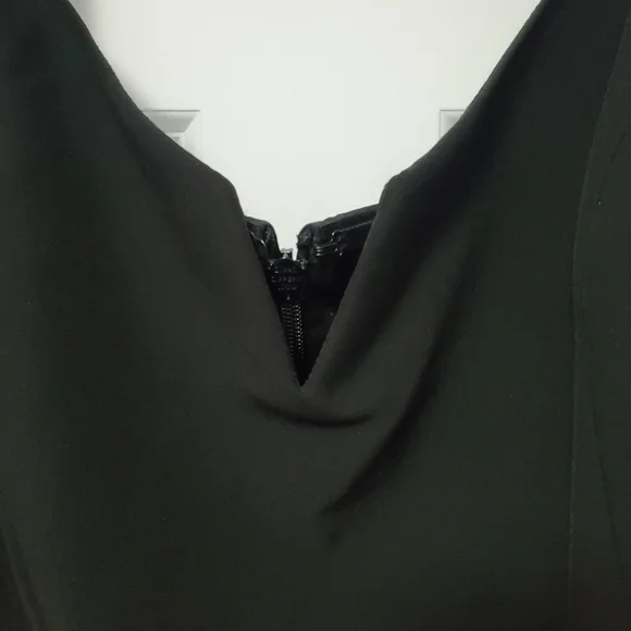 City Chic Sassy V Dress Black Size 18 NWT - Picture 16 of 16